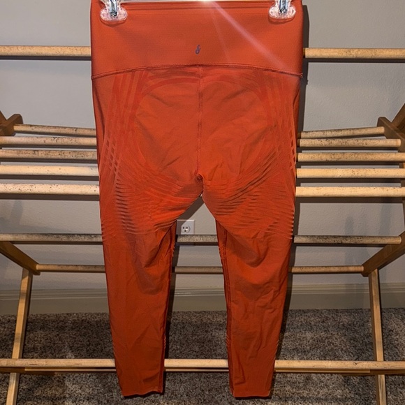 FANKA Super RARE Pumpkin Color 7/8 Body Sculpt Leggings - Picture 5 of 5